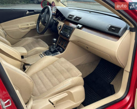 Красный Фольксваген Пассат, объемом двигателя 1.9 л и пробегом 308 тыс. км за 5000 $, фото 44 на Automoto.ua