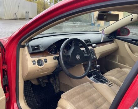 Красный Фольксваген Пассат, объемом двигателя 1.9 л и пробегом 300 тыс. км за 5000 $, фото 19 на Automoto.ua