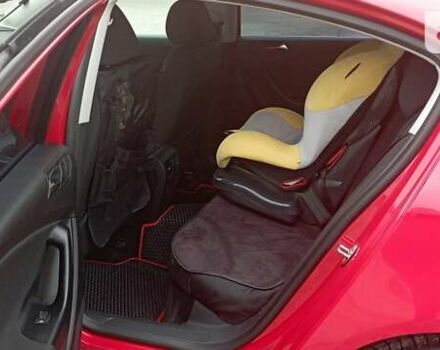 Красный Фольксваген Пассат, объемом двигателя 2 л и пробегом 254 тыс. км за 7999 $, фото 7 на Automoto.ua