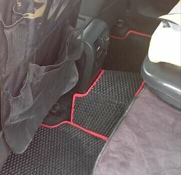 Красный Фольксваген Пассат, объемом двигателя 2 л и пробегом 254 тыс. км за 7999 $, фото 10 на Automoto.ua