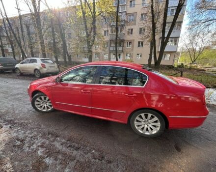 Красный Фольксваген Пассат, объемом двигателя 1.4 л и пробегом 259 тыс. км за 7100 $, фото 3 на Automoto.ua