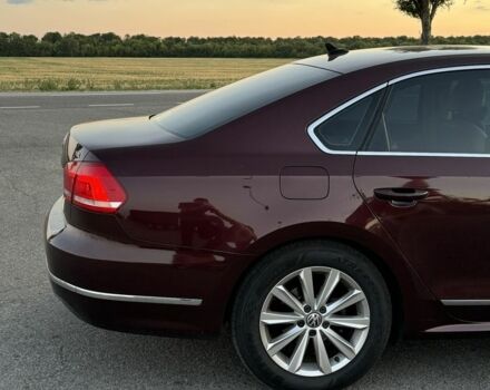 Красный Фольксваген Пассат, объемом двигателя 2.5 л и пробегом 225 тыс. км за 9300 $, фото 6 на Automoto.ua