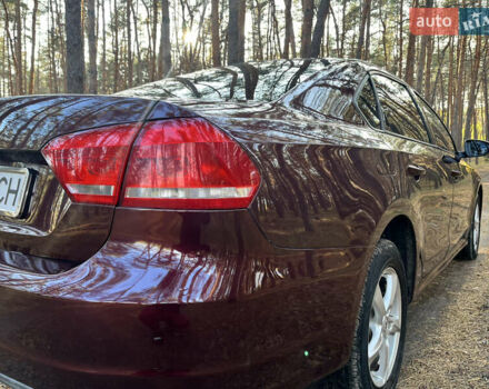 Червоний Фольксваген Пассат, об'ємом двигуна 2.5 л та пробігом 370 тис. км за 7850 $, фото 3 на Automoto.ua