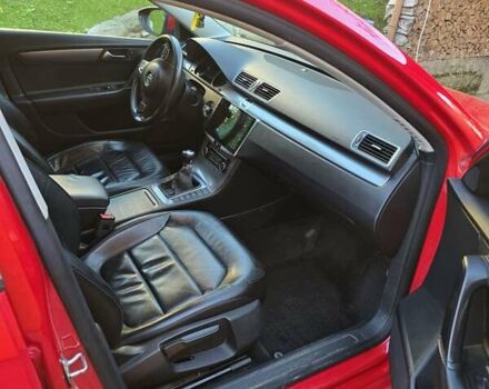 Красный Фольксваген Пассат, объемом двигателя 1.97 л и пробегом 273 тыс. км за 10900 $, фото 10 на Automoto.ua