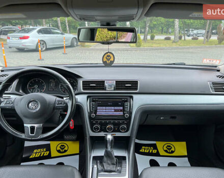 Червоний Фольксваген Пассат, об'ємом двигуна 2.5 л та пробігом 174 тис. км за 10300 $, фото 10 на Automoto.ua