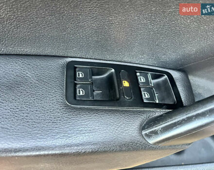 Червоний Фольксваген Пассат, об'ємом двигуна 2.5 л та пробігом 370 тис. км за 7850 $, фото 10 на Automoto.ua