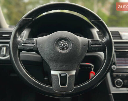 Червоний Фольксваген Пассат, об'ємом двигуна 2.5 л та пробігом 174 тис. км за 10300 $, фото 18 на Automoto.ua