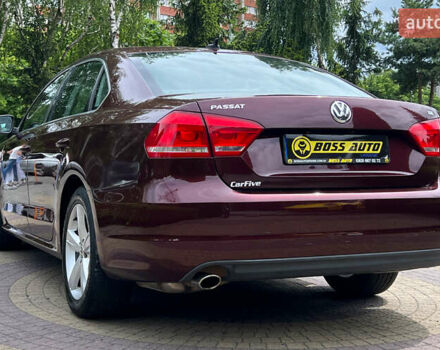 Червоний Фольксваген Пассат, об'ємом двигуна 2.5 л та пробігом 174 тис. км за 10300 $, фото 4 на Automoto.ua