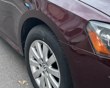 Красный Фольксваген Пассат, объемом двигателя 2.48 л и пробегом 241 тыс. км за 9500 $, фото 3 на Automoto.ua