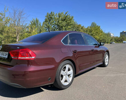 Червоний Фольксваген Пассат, об'ємом двигуна 2.5 л та пробігом 290 тис. км за 8800 $, фото 7 на Automoto.ua