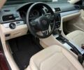 Красный Фольксваген Пассат, объемом двигателя 2.5 л и пробегом 70 тыс. км за 9900 $, фото 11 на Automoto.ua
