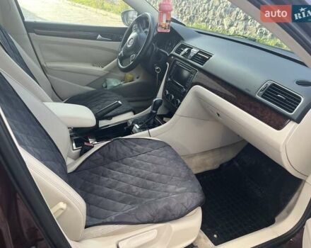 Червоний Фольксваген Пассат, об'ємом двигуна 2.5 л та пробігом 262 тис. км за 8499 $, фото 16 на Automoto.ua