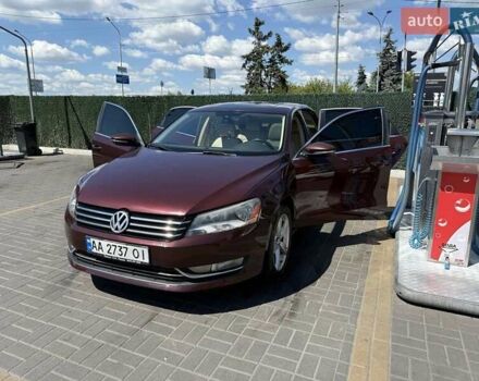 Красный Фольксваген Пассат, объемом двигателя 2.48 л и пробегом 280 тыс. км за 10400 $, фото 4 на Automoto.ua
