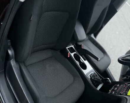 Красный Фольксваген Пассат, объемом двигателя 2.48 л и пробегом 241 тыс. км за 9500 $, фото 17 на Automoto.ua