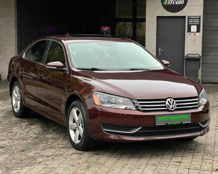 Красный Фольксваген Пассат, объемом двигателя 2.5 л и пробегом 70 тыс. км за 9900 $, фото 3 на Automoto.ua