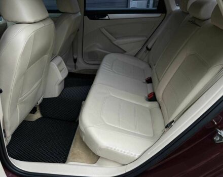 Красный Фольксваген Пассат, объемом двигателя 2.5 л и пробегом 70 тыс. км за 9900 $, фото 12 на Automoto.ua