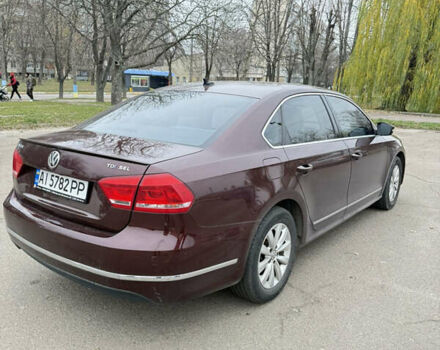 Красный Фольксваген Пассат, объемом двигателя 1.97 л и пробегом 188 тыс. км за 10000 $, фото 4 на Automoto.ua