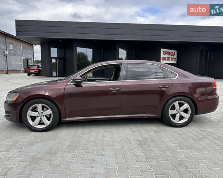 Красный Фольксваген Пассат, объемом двигателя 2.48 л и пробегом 384 тыс. км за 8499 $, фото 2 на Automoto.ua