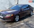 Красный Фольксваген Пассат, объемом двигателя 2.48 л и пробегом 315 тыс. км за 8200 $, фото 1 на Automoto.ua