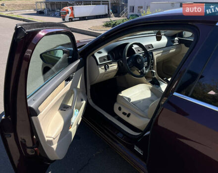 Червоний Фольксваген Пассат, об'ємом двигуна 2.5 л та пробігом 290 тис. км за 8800 $, фото 9 на Automoto.ua