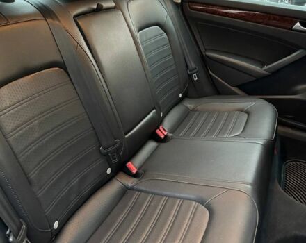 Красный Фольксваген Пассат, объемом двигателя 2.5 л и пробегом 2 тыс. км за 11200 $, фото 5 на Automoto.ua