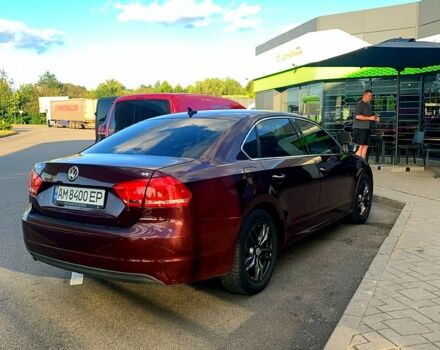 Красный Фольксваген Пассат, объемом двигателя 2.5 л и пробегом 210 тыс. км за 8500 $, фото 3 на Automoto.ua