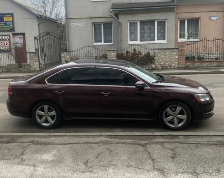 Красный Фольксваген Пассат, объемом двигателя 2.5 л и пробегом 298 тыс. км за 7000 $, фото 3 на Automoto.ua