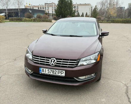 Красный Фольксваген Пассат, объемом двигателя 1.97 л и пробегом 188 тыс. км за 10000 $, фото 9 на Automoto.ua