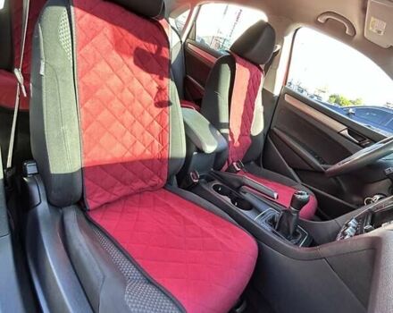 Красный Фольксваген Пассат, объемом двигателя 2.48 л и пробегом 122 тыс. км за 9500 $, фото 26 на Automoto.ua