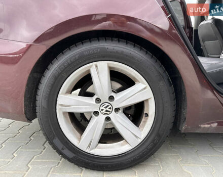 Красный Фольксваген Пассат, объемом двигателя 2.48 л и пробегом 384 тыс. км за 8499 $, фото 54 на Automoto.ua