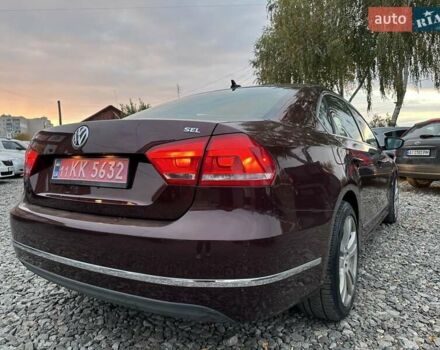 Красный Фольксваген Пассат, объемом двигателя 2.5 л и пробегом 186 тыс. км за 11200 $, фото 12 на Automoto.ua