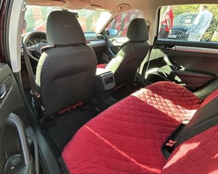 Красный Фольксваген Пассат, объемом двигателя 2.48 л и пробегом 122 тыс. км за 9500 $, фото 18 на Automoto.ua