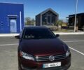 Красный Фольксваген Пассат, объемом двигателя 1.8 л и пробегом 182 тыс. км за 12500 $, фото 1 на Automoto.ua