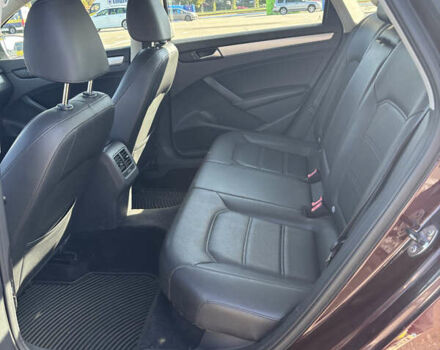 Красный Фольксваген Пассат, объемом двигателя 2.5 л и пробегом 264 тыс. км за 8999 $, фото 14 на Automoto.ua