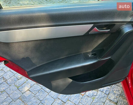 Красный Фольксваген Пассат, объемом двигателя 1.6 л и пробегом 260 тыс. км за 8800 $, фото 21 на Automoto.ua