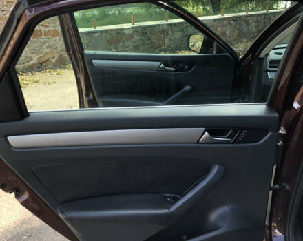 Червоний Фольксваген Пассат, об'ємом двигуна 1.8 л та пробігом 175 тис. км за 8999 $, фото 27 на Automoto.ua