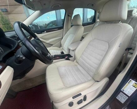 Красный Фольксваген Пассат, объемом двигателя 2 л и пробегом 192 тыс. км за 9750 $, фото 14 на Automoto.ua