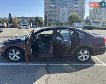 Красный Фольксваген Пассат, объемом двигателя 2.5 л и пробегом 264 тыс. км за 8999 $, фото 3 на Automoto.ua