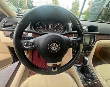 Красный Фольксваген Пассат, объемом двигателя 2 л и пробегом 192 тыс. км за 9750 $, фото 16 на Automoto.ua