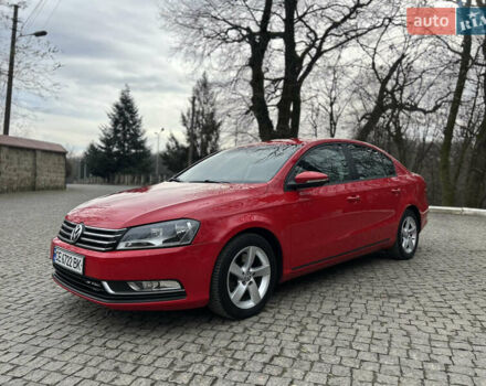 Красный Фольксваген Пассат, объемом двигателя 1.6 л и пробегом 260 тыс. км за 8800 $, фото 6 на Automoto.ua