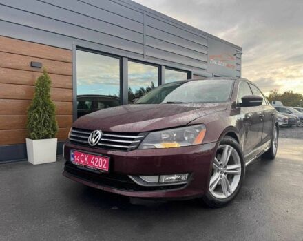 Красный Фольксваген Пассат, объемом двигателя 2 л и пробегом 192 тыс. км за 9750 $, фото 1 на Automoto.ua