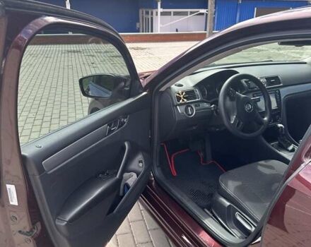 Червоний Фольксваген Пассат, об'ємом двигуна 2.5 л та пробігом 236 тис. км за 8800 $, фото 8 на Automoto.ua