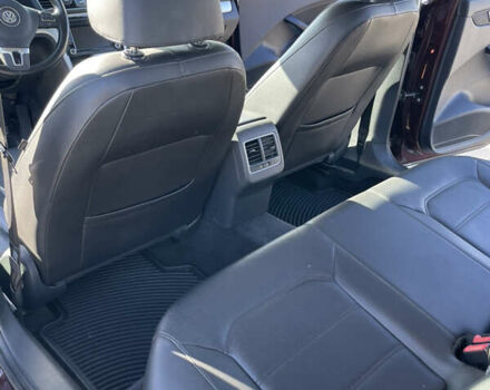 Фольксваген Пассат 2013 в Киеве на Automoto.ua Красный Фольксваген Пассат, объемом двигателя 2.48 л и пробегом 210 тыс. км за 9500 $, фото 24 на Automoto.ua