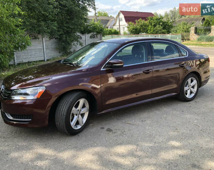 Червоний Фольксваген Пассат, об'ємом двигуна 1.8 л та пробігом 175 тис. км за 8999 $, фото 12 на Automoto.ua