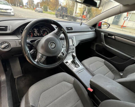 Фольксваген Пассат 2013 в Львове на Automoto.ua Красный Фольксваген Пассат, объемом двигателя 1.4 л и пробегом 268 тыс. км за 8200 $, фото 14 на Automoto.ua