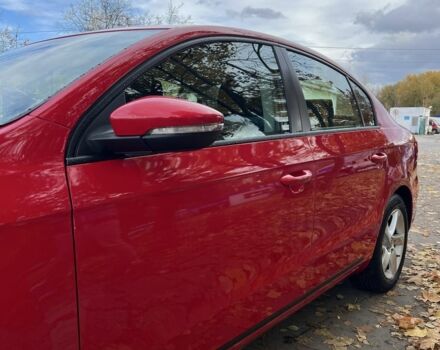 Фольксваген Пассат 2013 в Львове на Automoto.ua Красный Фольксваген Пассат, объемом двигателя 1.4 л и пробегом 268 тыс. км за 8200 $, фото 5 на Automoto.ua