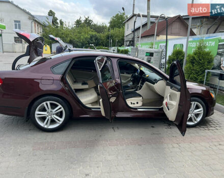 Червоний Фольксваген Пассат, об'ємом двигуна 2 л та пробігом 143 тис. км за 14000 $, фото 5 на Automoto.ua
