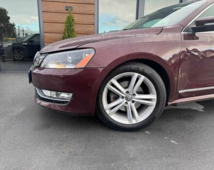 Красный Фольксваген Пассат, объемом двигателя 2 л и пробегом 192 тыс. км за 9750 $, фото 4 на Automoto.ua
