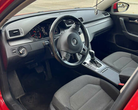 Фольксваген Пассат 2013 в Львове на Automoto.ua Красный Фольксваген Пассат, объемом двигателя 1.4 л и пробегом 268 тыс. км за 8200 $, фото 13 на Automoto.ua