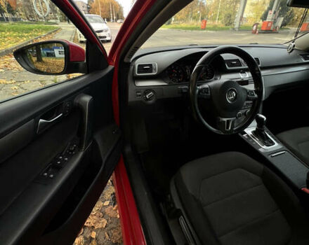 Фольксваген Пассат 2013 в Львове на Automoto.ua Красный Фольксваген Пассат, объемом двигателя 1.4 л и пробегом 268 тыс. км за 8200 $, фото 23 на Automoto.ua